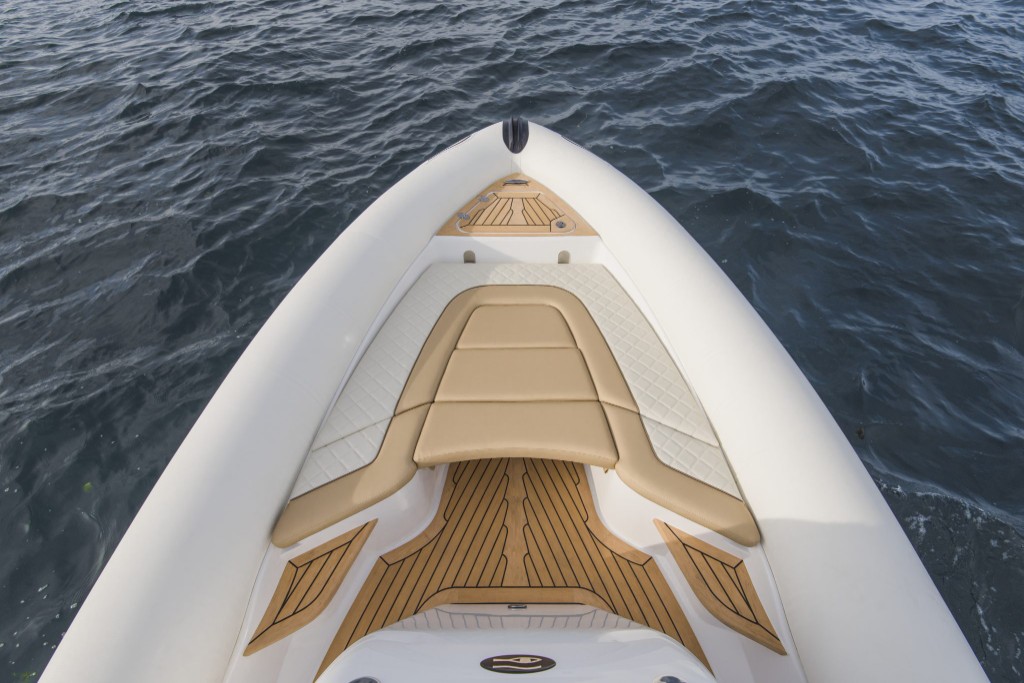 Ribeye Prime 821 Bow and Seat — FlexiTeek synthetic teak installation